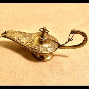 Vintage Persian Aladdin's Genie Lamp
